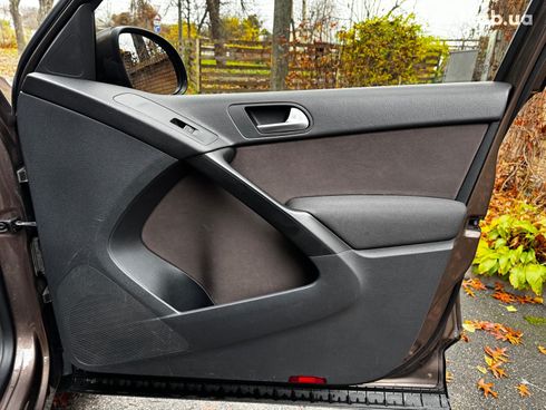 Volkswagen Tiguan 2012 коричневый - фото 30