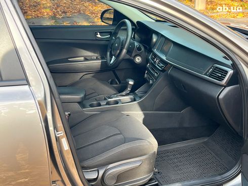 Kia Optima 2017 серый - фото 16