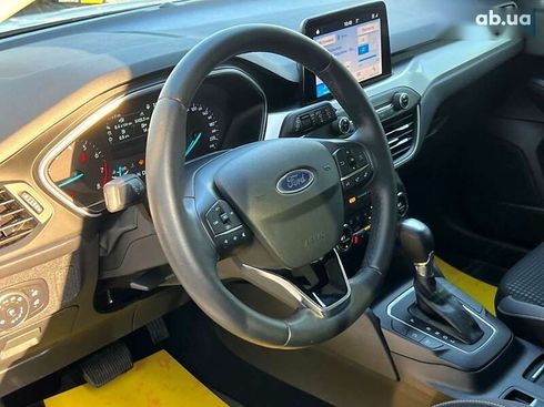 Ford Focus 2020 - фото 24