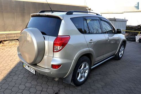 Toyota RAV4 2008 - фото 9