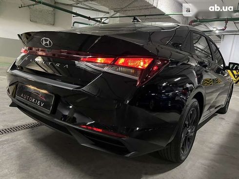 Hyundai Elantra 2022 - фото 12