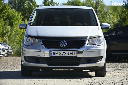 Volkswagen Touran 2009 - фото 5