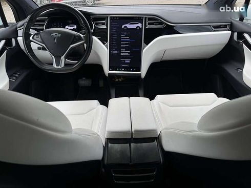 Tesla Model X 2017 - фото 16