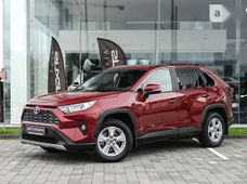 Продажа б/у Toyota RAV4 2018 года - купить на Автобазаре