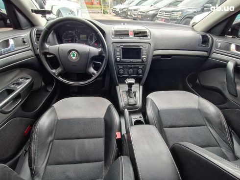 Skoda Octavia 2006 черный - фото 16