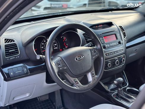 Kia Sorento 2014 серый - фото 27