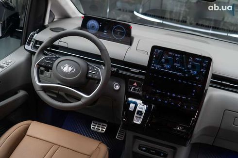 Hyundai Staria 2025 - фото 25