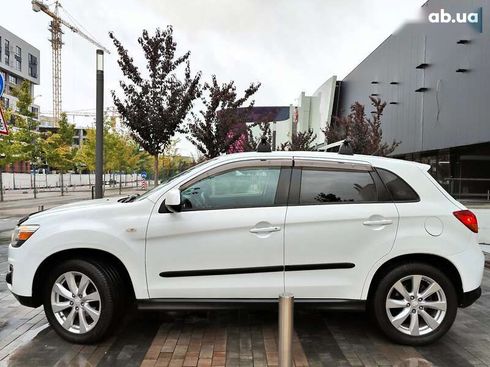 Mitsubishi Outlander 2015 - фото 12