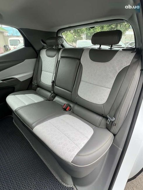 Chevrolet Bolt 2023 - фото 24