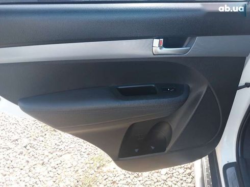 Kia Sorento 2013 - фото 16