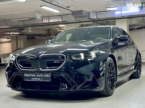 BMW M5 2025 - фото 11