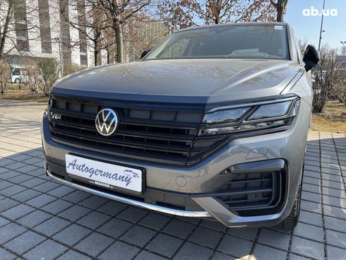 Volkswagen Touareg 2022 - фото 23