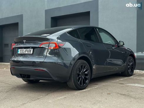 Tesla Model Y 2024 - фото 8
