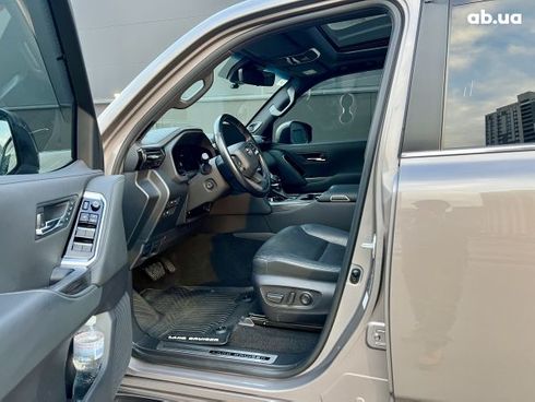 Toyota Land Cruiser 2021 - фото 4