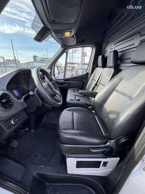 Mercedes-Benz Sprinter 2021 - фото 11