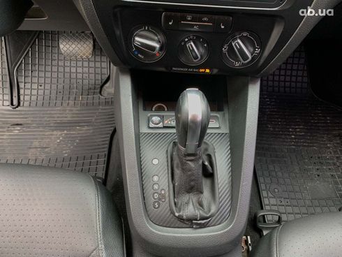 Volkswagen Jetta 2010 черный - фото 99