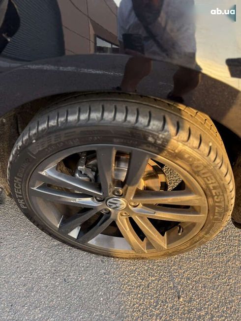 Volkswagen Passat 2018 - фото 21
