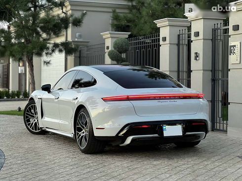 Porsche Taycan 2020 - фото 9