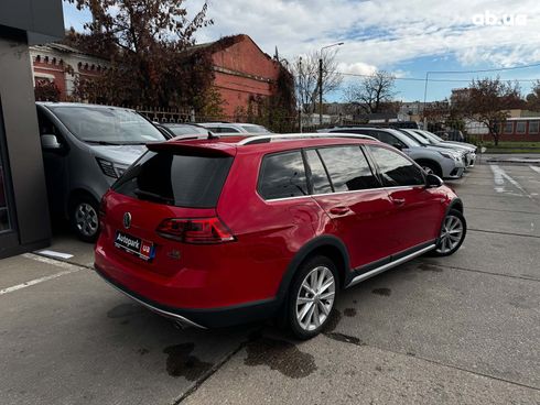 Volkswagen Golf 2016 красный - фото 6