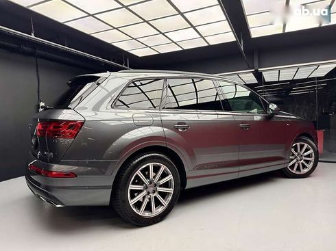 Audi Q7 2019 - фото 20