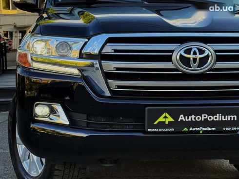Toyota Land Cruiser 2019 - фото 12