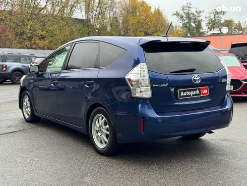 Toyota Prius V 2012 синий - фото 8