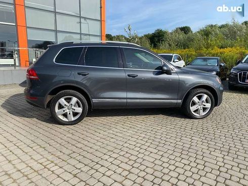 Volkswagen Touareg 2011 - фото 8
