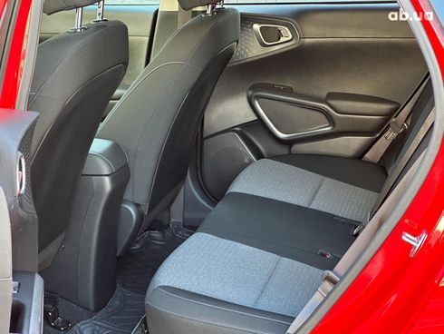 Kia Soul 2021 красный - фото 15