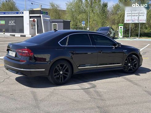 Volkswagen Passat 2017 - фото 29