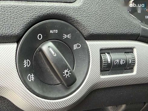 Skoda Octavia 2010 - фото 22