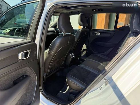 Volvo XC40 2021 - фото 13