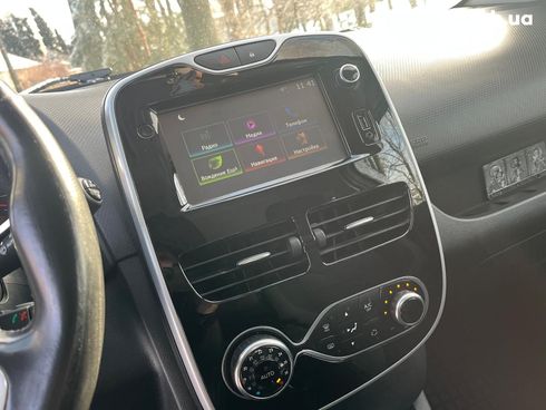 Renault Clio 2016 белый - фото 34