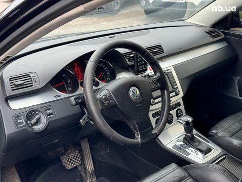 Volkswagen Passat 2006 черный - фото 17