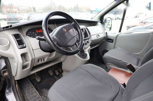 Renault Trafic 2009 - фото 13