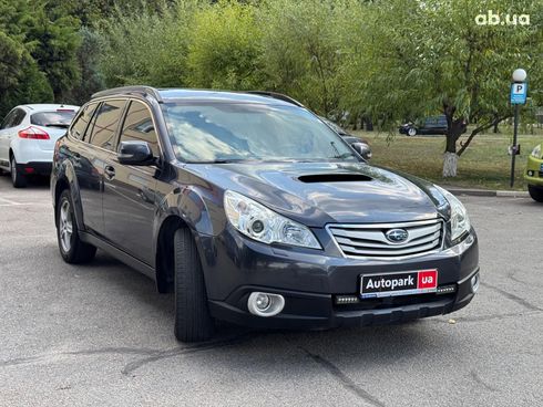 Subaru Legacy Outback 2010 серый - фото 7