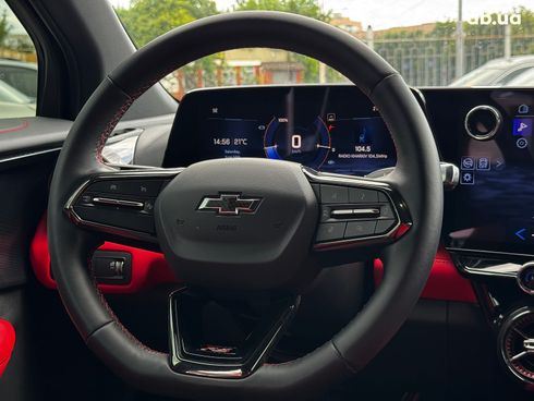 Chevrolet Blazer 2024 белый - фото 28