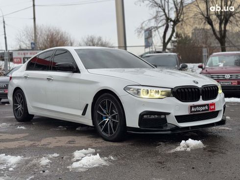 BMW 5 серия 2018 белый - фото 6