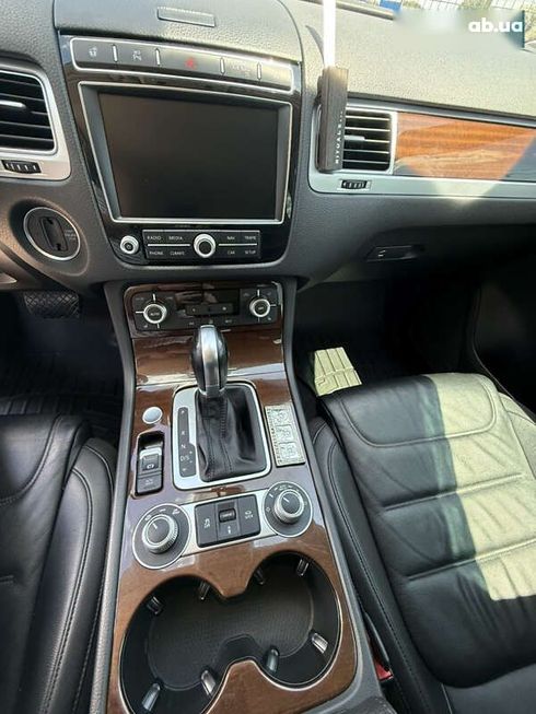 Volkswagen Touareg 2017 - фото 16