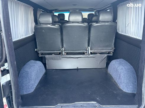 Opel Vivaro 2009 белый - фото 35