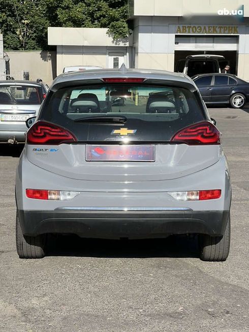 Chevrolet Bolt 2020 - фото 12