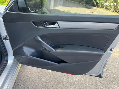 Volkswagen Passat 2014 серый - фото 20