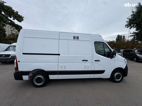 Renault Master 2021 - фото 9