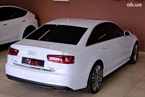 Audi A6 2015 белый - фото 5
