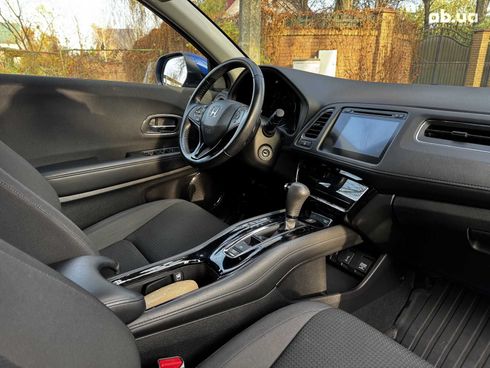 Honda HR-V 2018 синий - фото 29