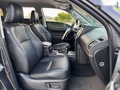 Toyota Land Cruiser Prado 2019 - фото 23