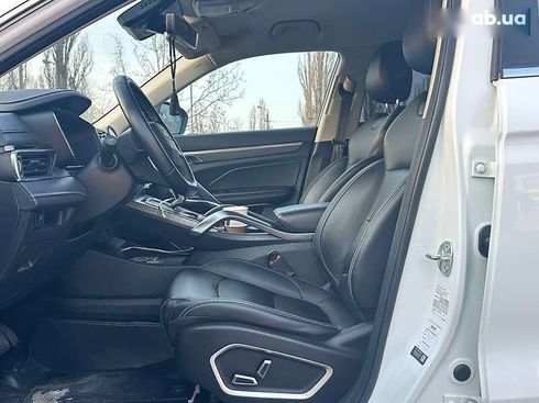 Geely Atlas 2022 - фото 12