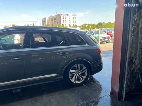 Audi Q7 2020 - фото 6
