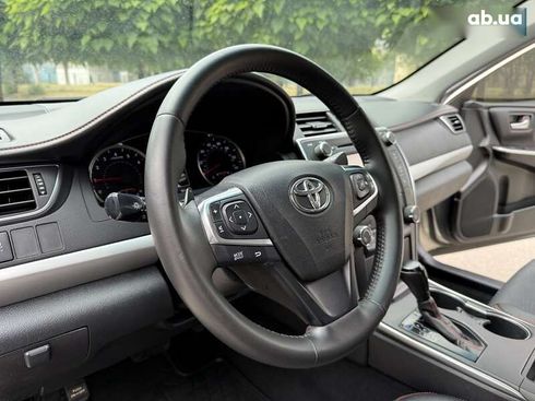 Toyota Camry 2016 - фото 13