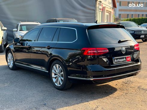 Volkswagen Passat 2017 черный - фото 7