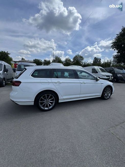 Volkswagen Passat 2021 - фото 12